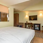 Hotel Numi 3*