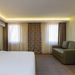 Numi Hotel