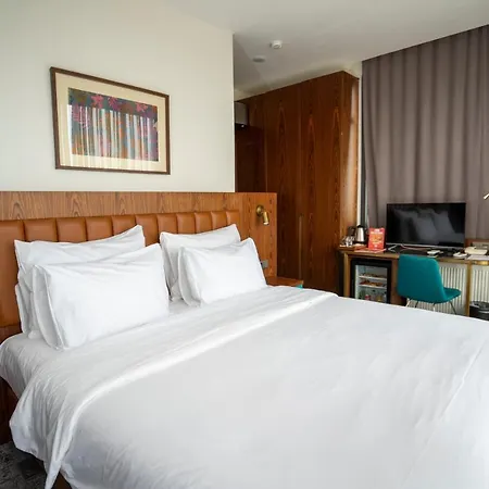 Hotel Numi