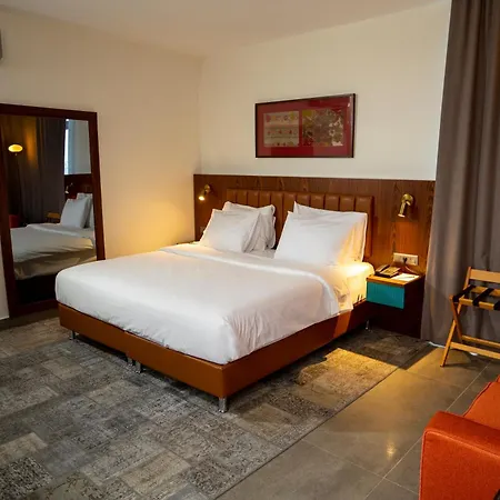 Hotel Numi