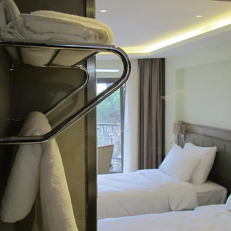 Hotel Numi